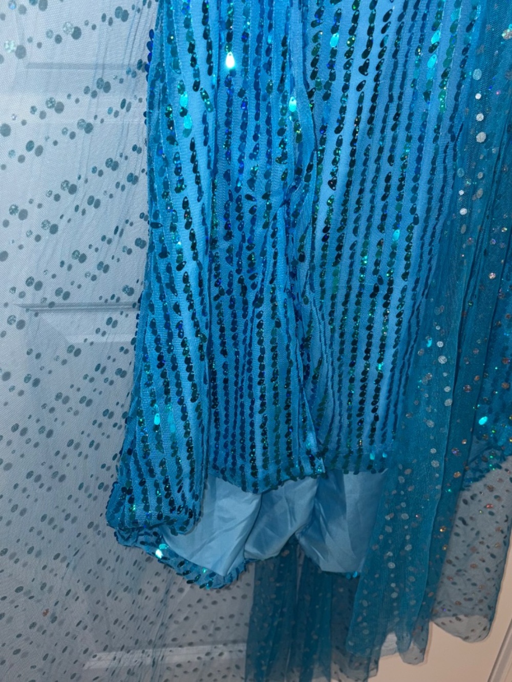 Elsa Princess Costume Long Cape Birthday Party Dress up Size 130 (7-6) years - Picture 9 of 16